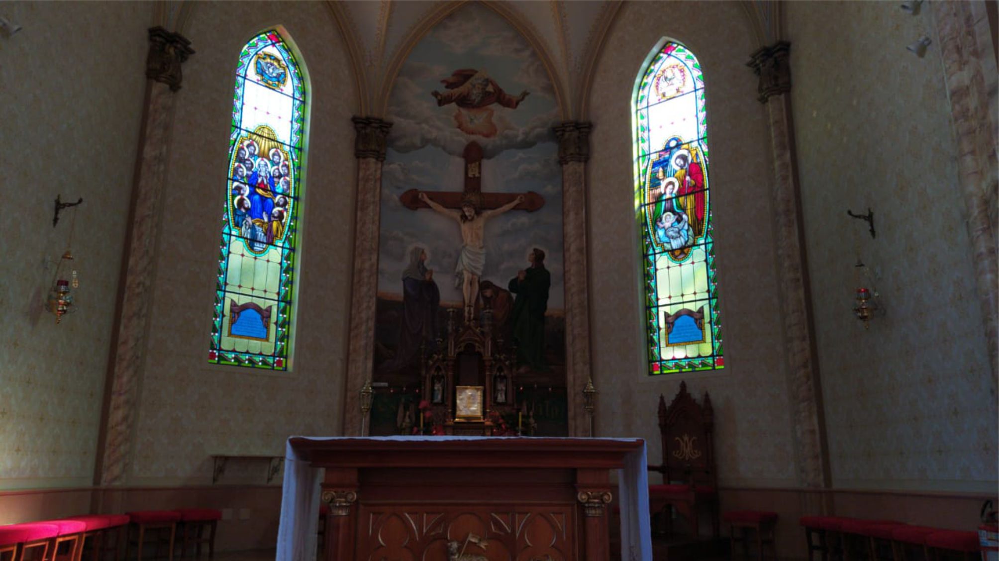 Vitral Novo Hamburgo, venda de vitral, telefone de vitrais, fábrica de vitrais, estúdio de vitrais, restauração de vitrais, compra de vitrais, loja de vitrais, contato de vitrais; vitral sacro, iris arte vitrea, roberto petrelli, vitral em santa catarina, vitral em florianópolis