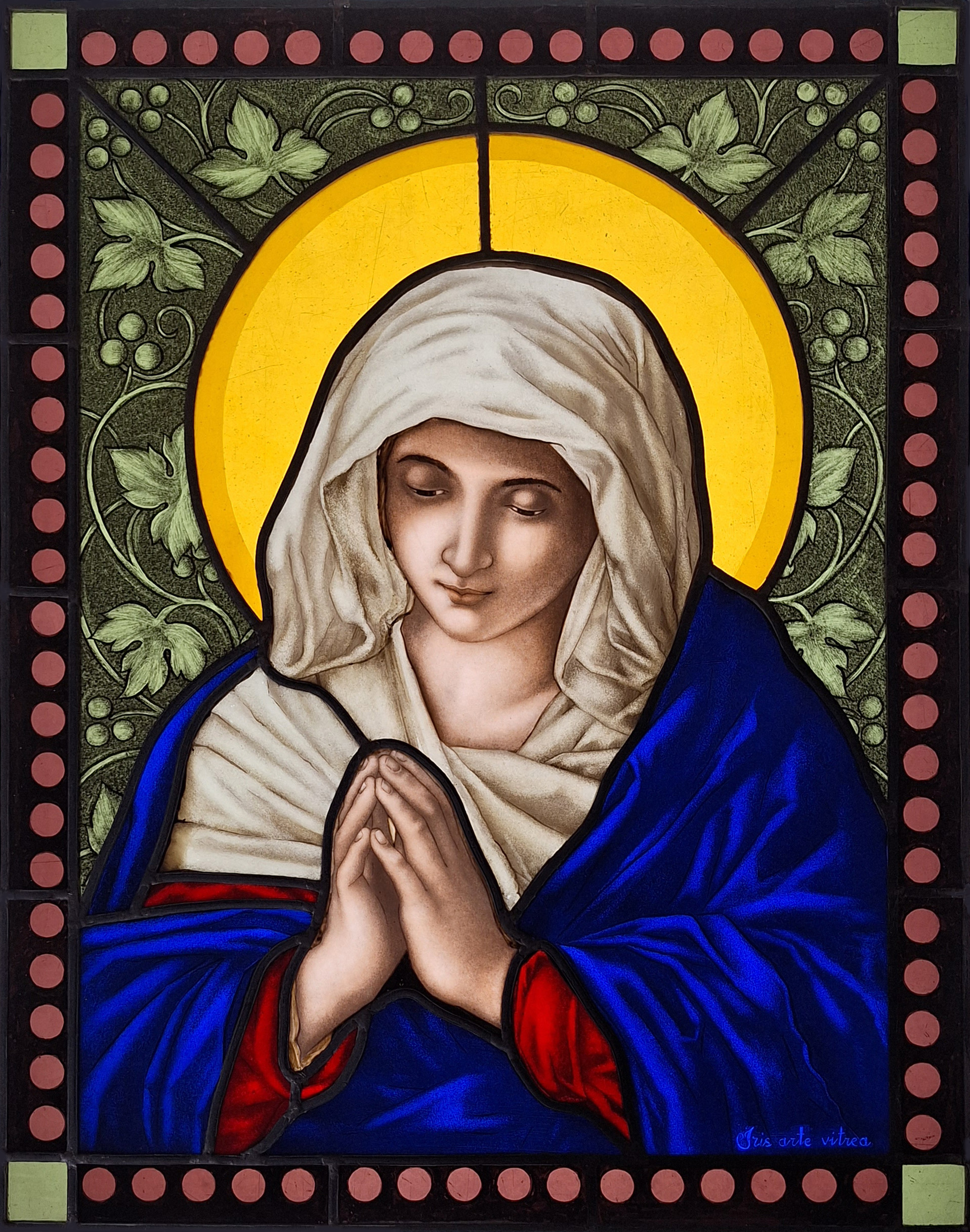 Vitral Nossa Senhora; Nossa Senhora; Iris arte vítrea; Roberto Petrelli; Vitral em Florianópolis; Vitral Sacro; Vitral Religioso; Nossa Senhora; Vitral em Curitiba, Vitral em Porto Alegre; Vitral no Rio Grande do Sul; Vitral no Paraná, Vitral em Santa Catarina; fábrica de vitral; estúdio de vitral; telefone de vitrais; venda de vitrais; 