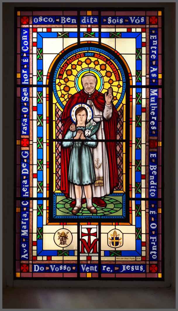 Vitral Catedral metropolitana de florianópolis, venda de vitral, telefone de vitrais, fábrica de vitrais, estúdio de vitrais, restauração de vitrais, compra de vitrais, loja de vitrais, contato de vitrais; vitral papa João Paulo II, vitral Beata Paulina, ; Vitral artístico; Iris arte vítrea; Vitral Florianópolis; Vitral Santa Catarina, Vitral Sacro; Roberto Petrelli, Estúdio de Vitrais, Estúdio Roberto Petrelli